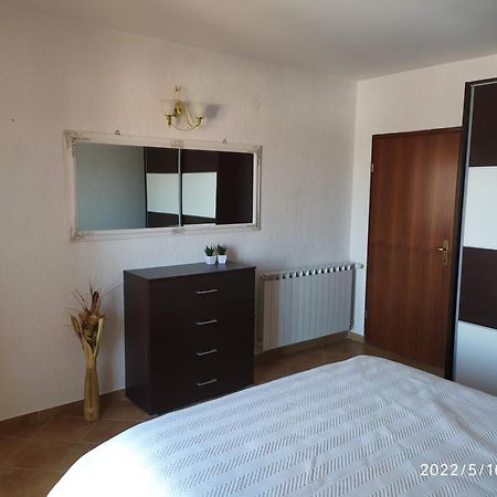 Apartments And Room Suza Senj  Ngoại thất bức ảnh
