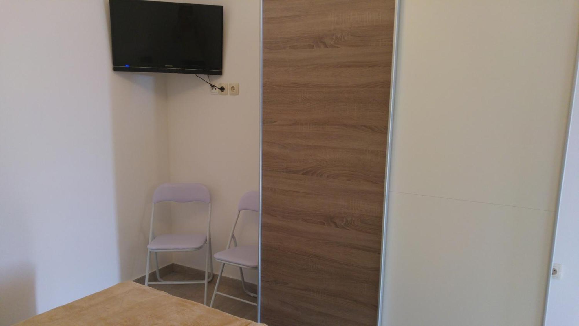 Apartments And Room Suza Senj  Ngoại thất bức ảnh