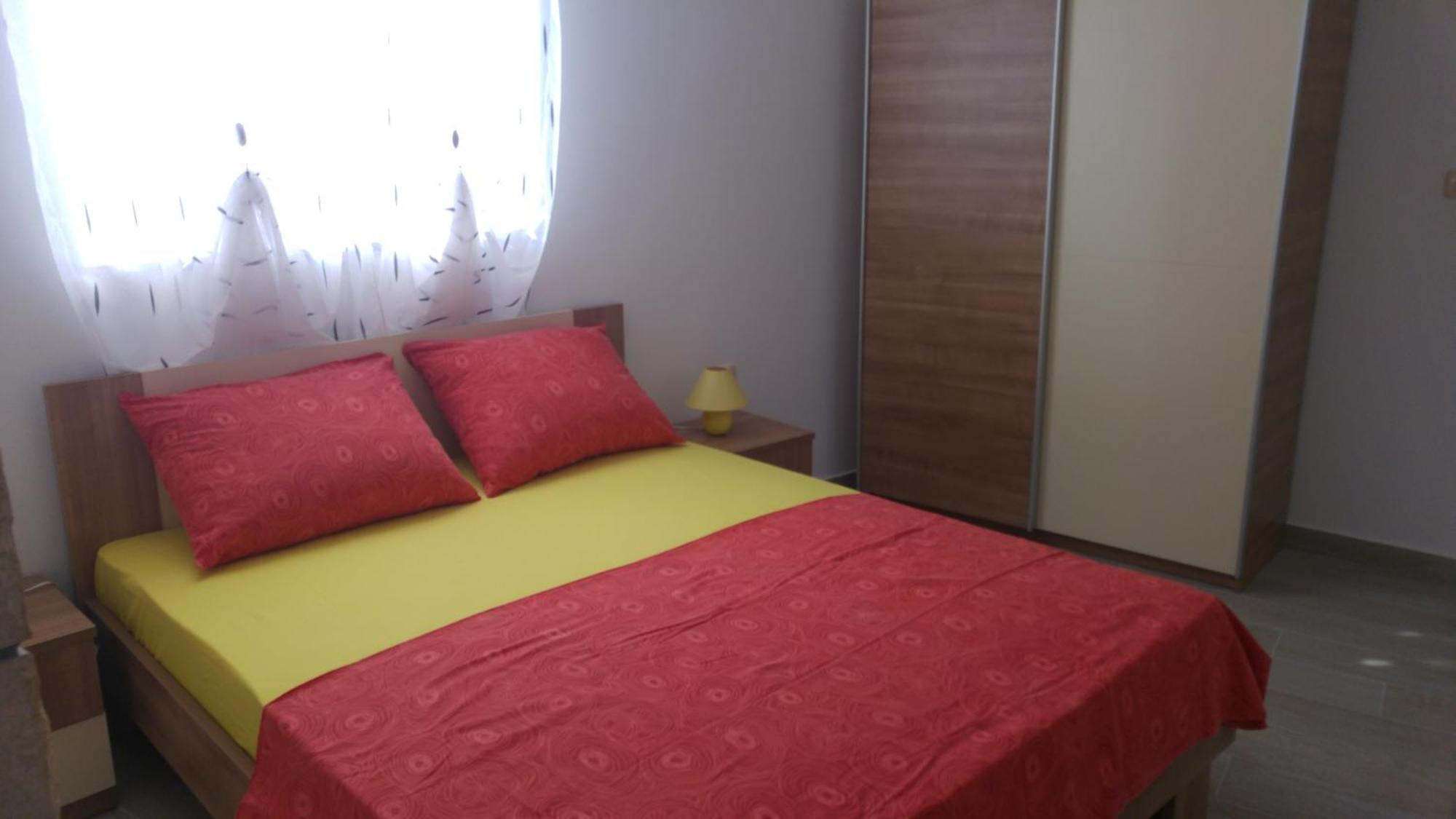 Apartments And Room Suza Senj  Ngoại thất bức ảnh
